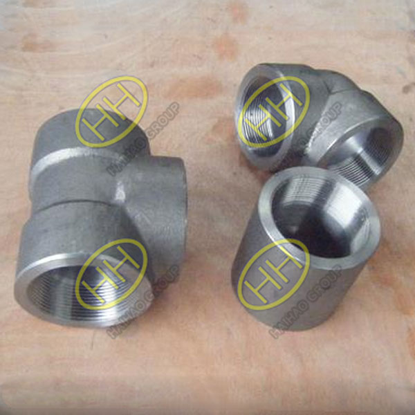 Forged pipe fittings 